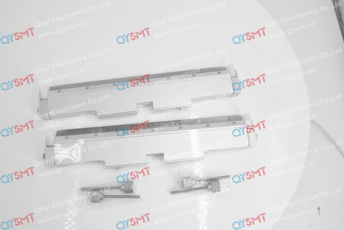 GKG Titan Squeegee