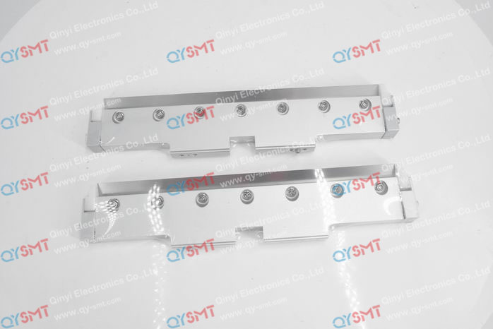 GKG Titan Squeegee