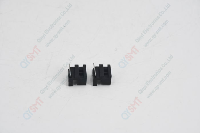 Chain Clip left