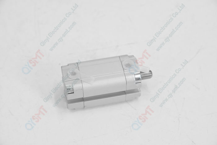 Conveyor adjustment cylinder