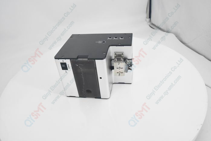 Manual screw feeder