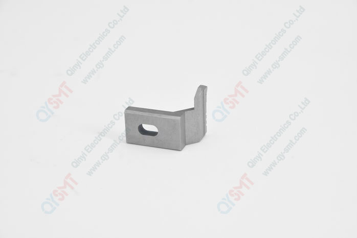 MATERIAL PUSHING FEEDER